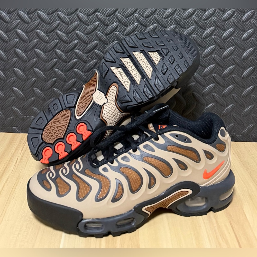 Nike Air Max Plus Drift Khaki Sanddrift Running Shoes Mens Size 6.5‎ Womens Sz 8